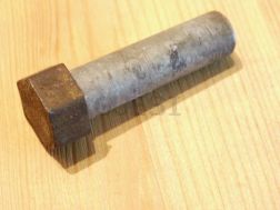 Long nut for cylinder tightening