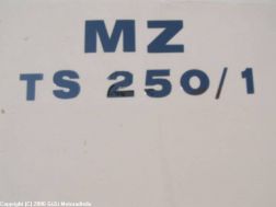 MZ 250/1 chrom f. Werkzeugdeckel Stück